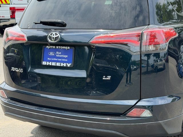 Used 2018 Toyota RAV4 LE FWD image 31