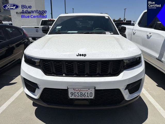 Used 2023 Jeep Grand Cherokee Altitude AWD/4WD image 20