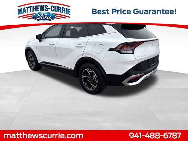 Used 2023 Kia Sportage LX image 2