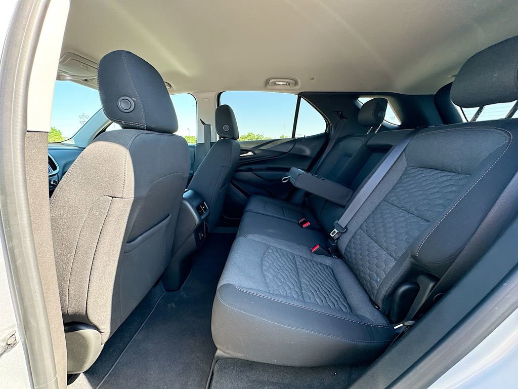 Used 2020 Chevrolet Equinox LT AWD/4WD image 17