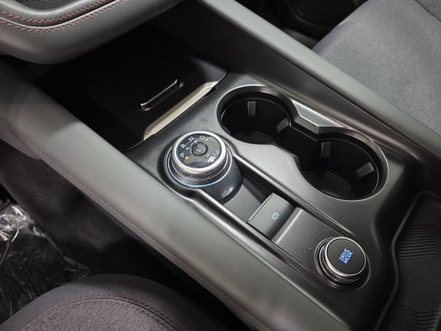 Certified 2025 Ford Explorer Active AWD/4WD image 25