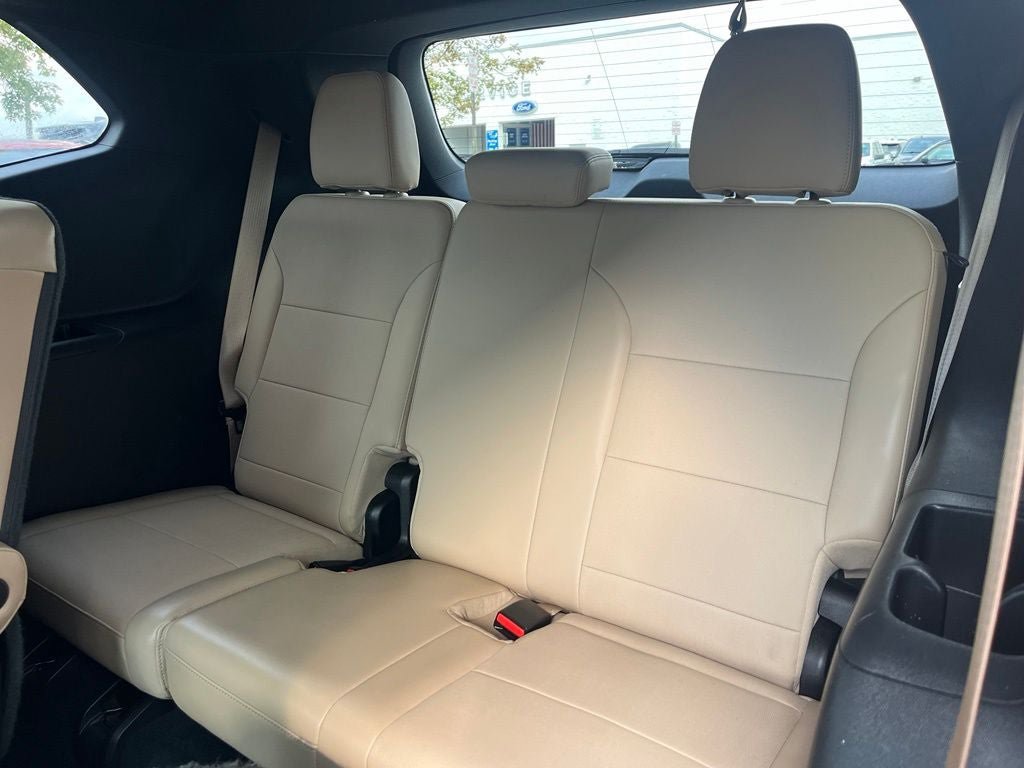 Used 2025 Buick Enclave Preferred w/ Power Package AWD/4WD image 17