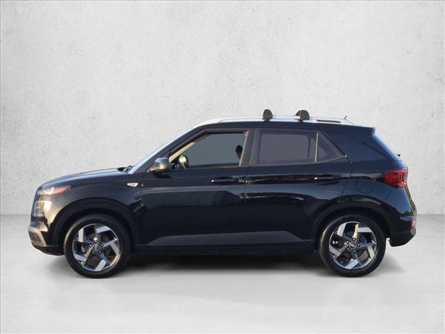 Used 2023 Hyundai Venue SEL FWD image 9