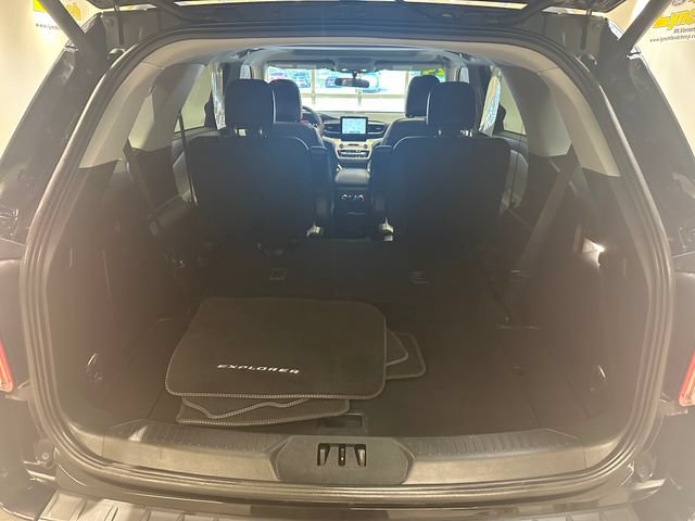 Certified 2024 Ford Explorer XLT w/ Equipment Group 202A AWD/4WD image 24