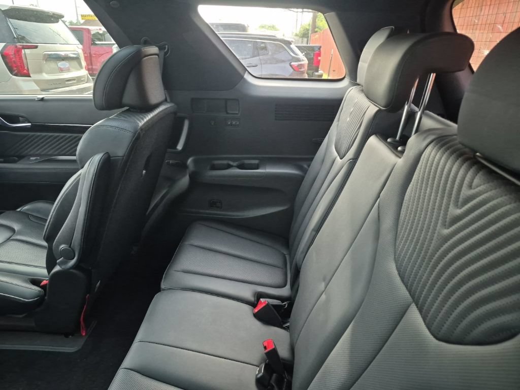 Used 2024 Hyundai Palisade Calligraphy FWD image 21