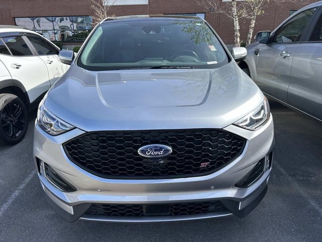 Certified 2024 Ford Edge ST w/ Equipment Group 401A AWD/4WD image 2
