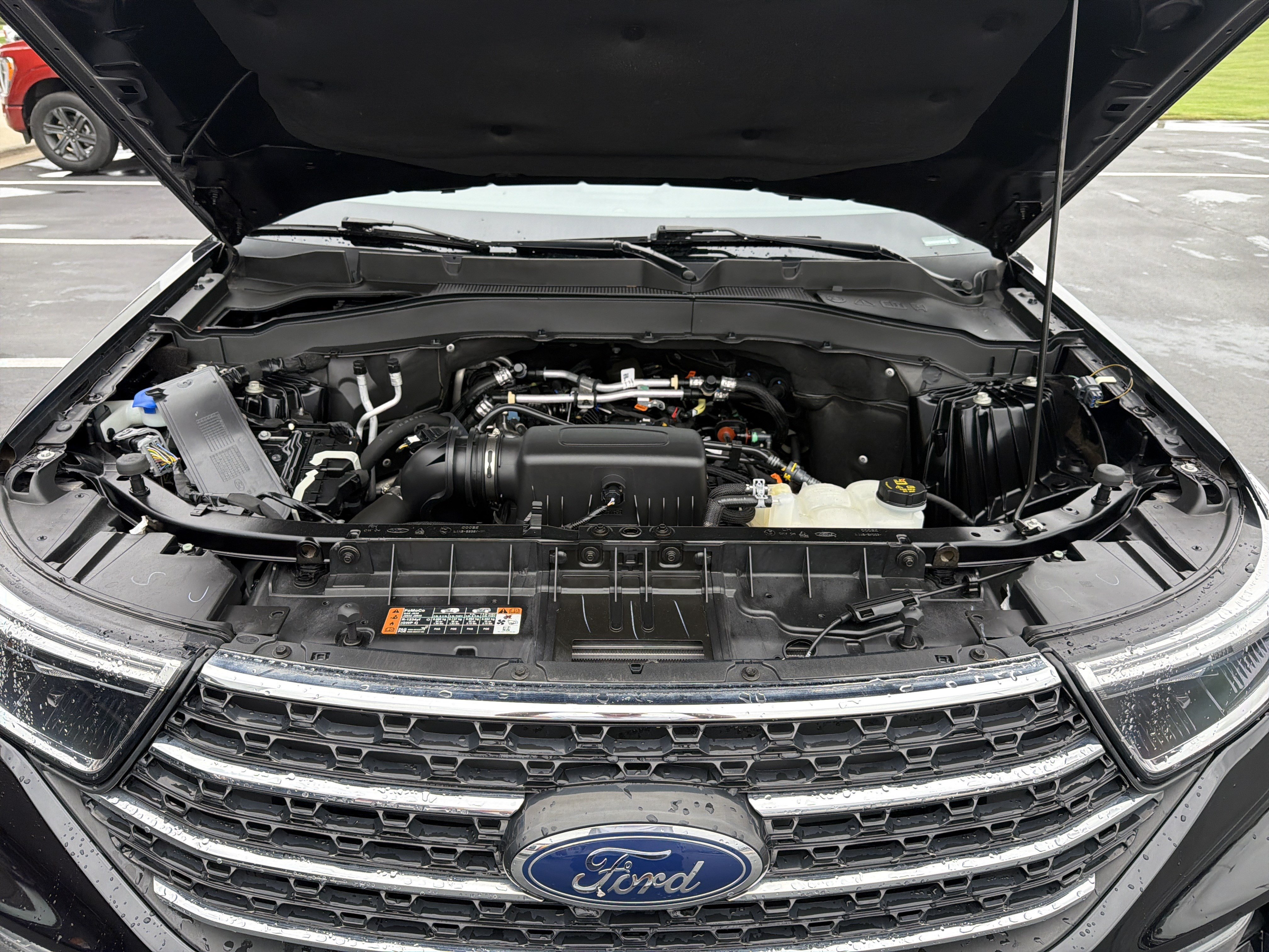 Certified 2024 Ford Explorer XLT w/ Equipment Group 202A AWD/4WD image 43