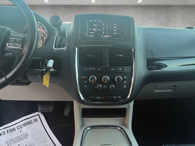 Used 2017 Dodge Grand Caravan SXT FWD image 21
