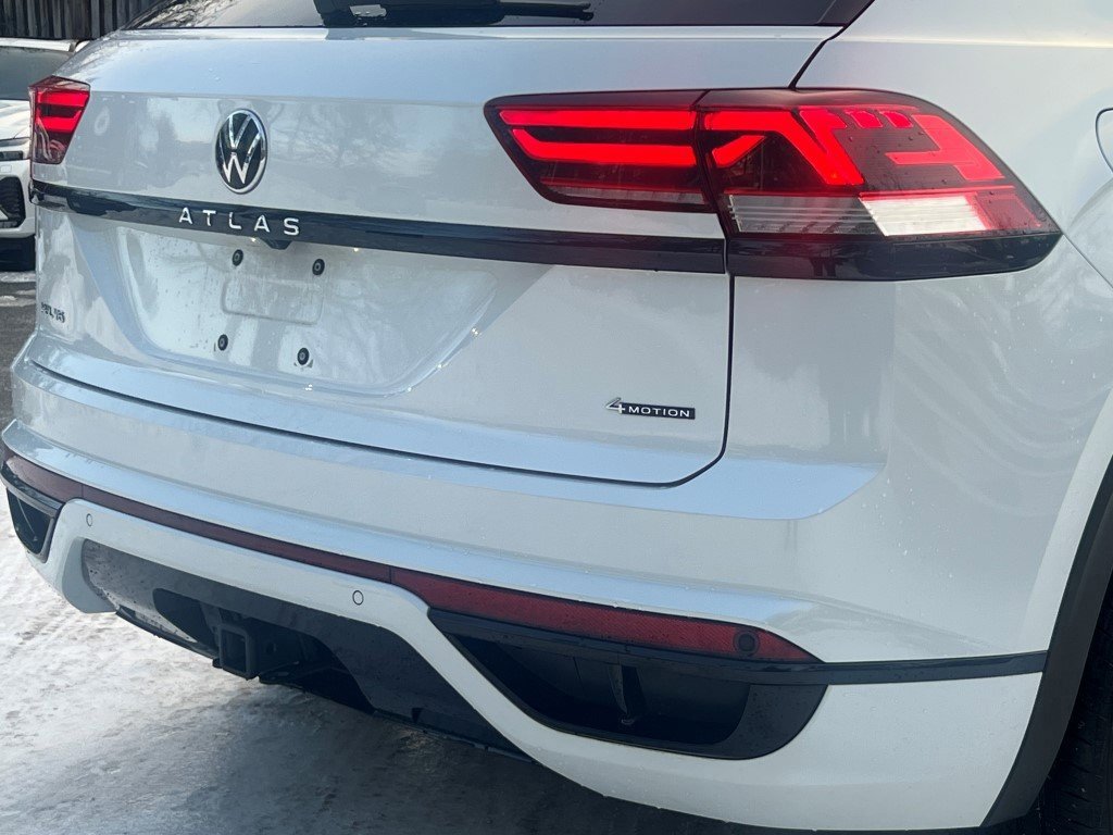 Used 2023 Volkswagen Atlas Cross Sport SEL image 6