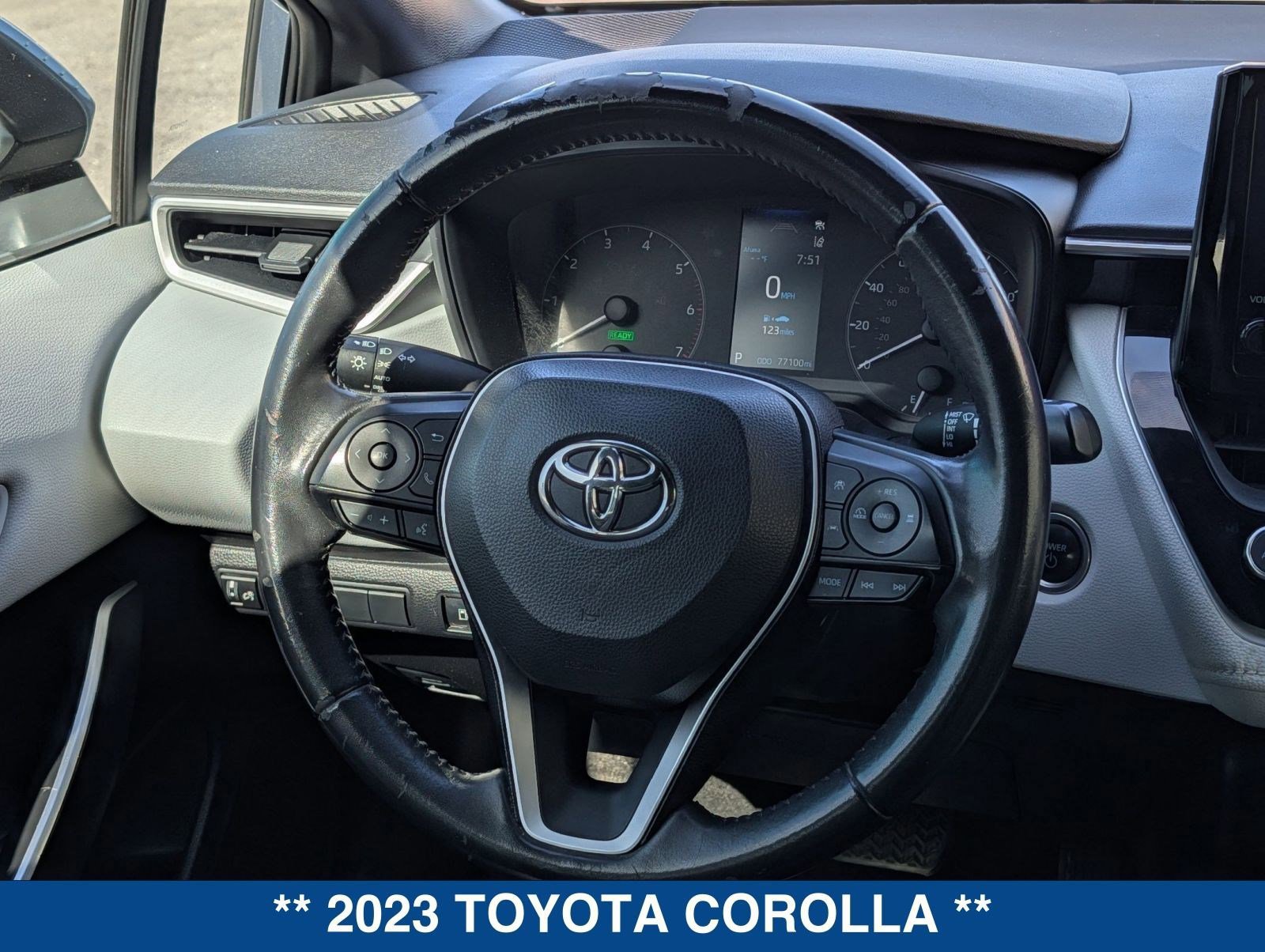 Used 2023 Toyota Corolla SE image 15