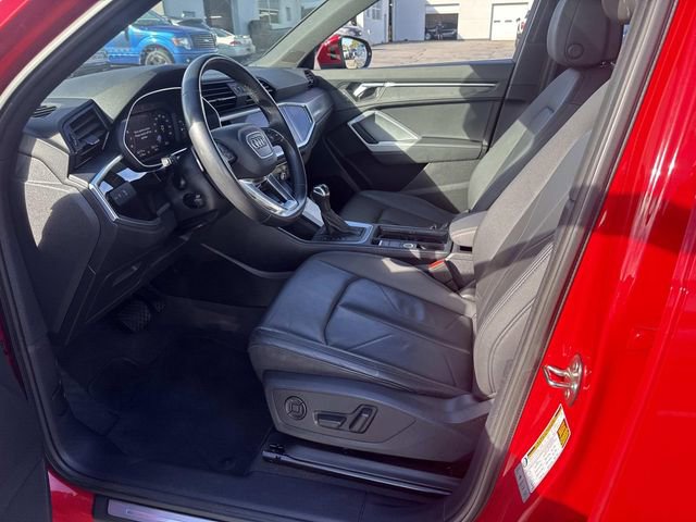 Used 2023 Audi Q3 2.0T Premium image 24