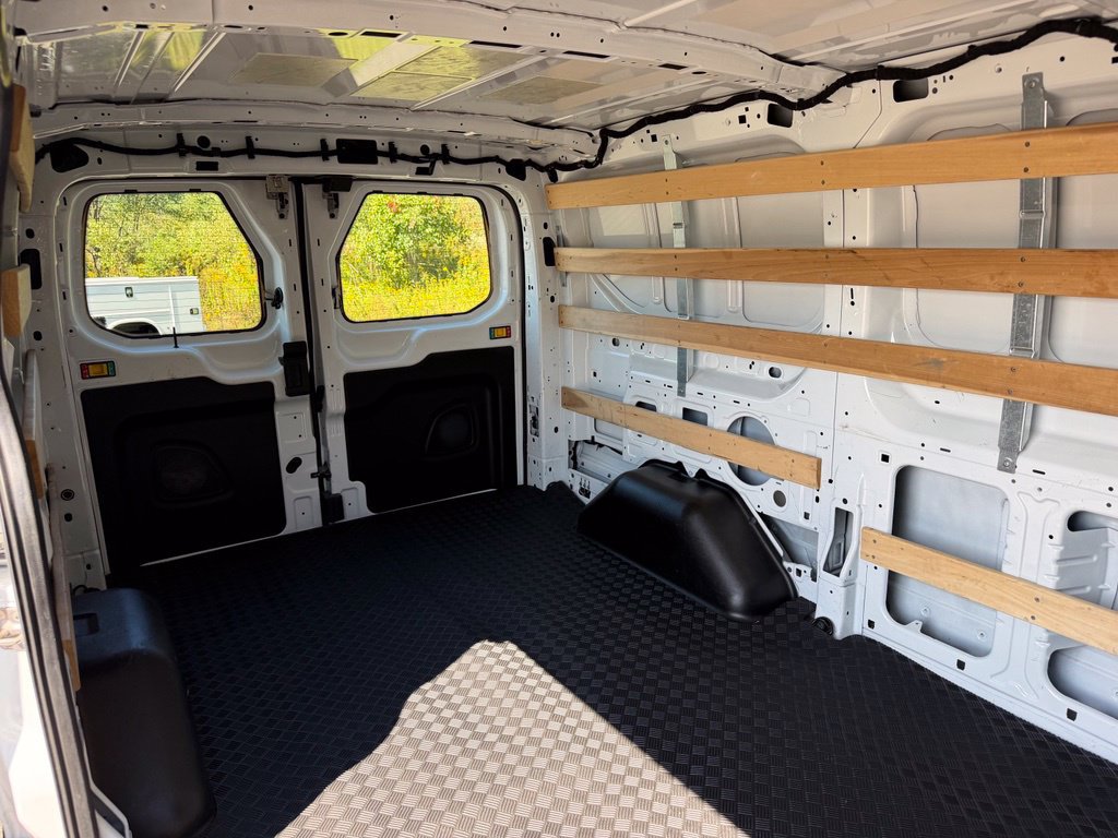 Certified 2025 Ford Transit 250 Low Roof w/ Exterior Upgrade Package RWD image 26