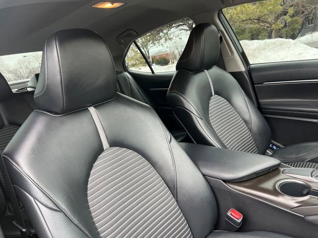 Used 2021 Toyota Camry SE image 36