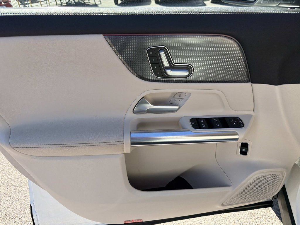 Used 2021 Mercedes-Benz GLA 250 w/ Premium Package image 16