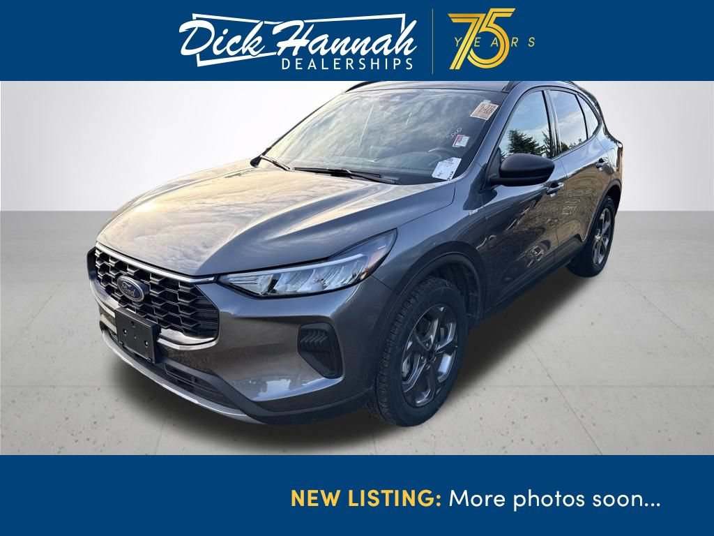 Certified 2025 Ford Escape ST-Line AWD/4WD image 1