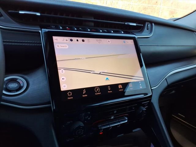 Used 2021 Jeep Grand Cherokee L Limited image 24