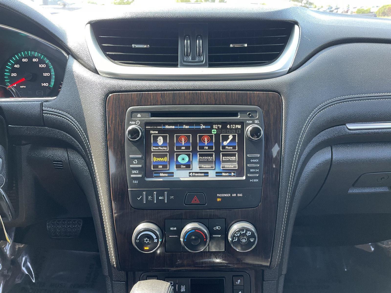 Used 2017 Chevrolet Traverse LT w/ Style and Technology Package AWD/4WD image 23