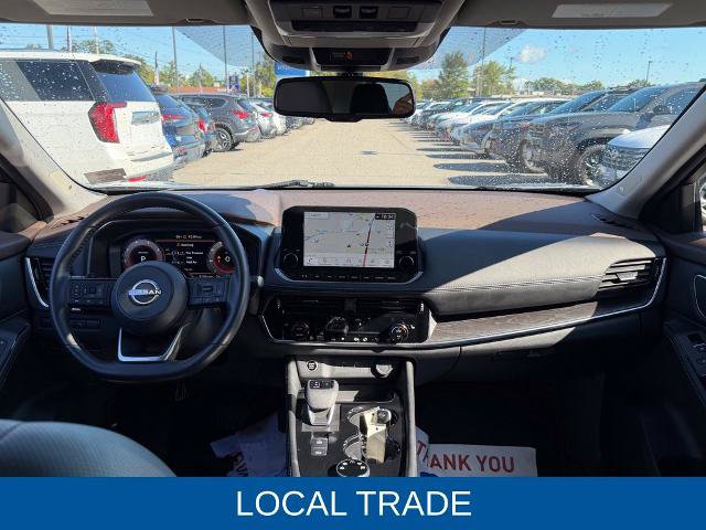 Used 2023 Nissan Rogue Platinum w/ Platinum Premium Package AWD/4WD image 3