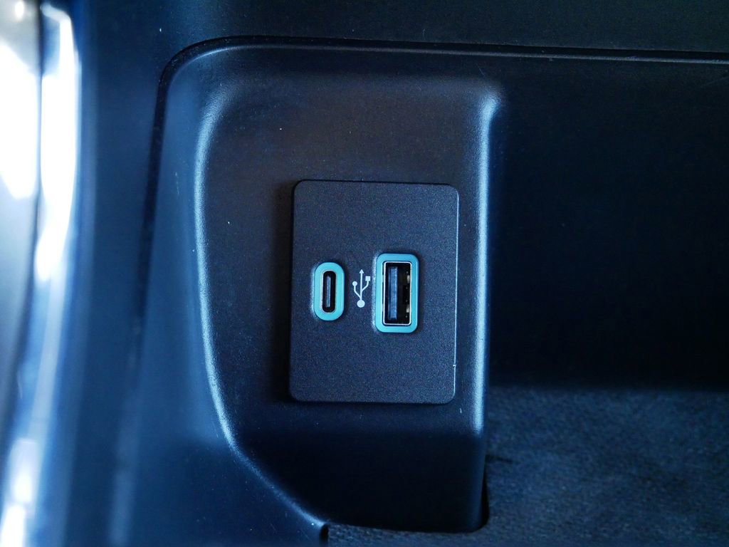 Certified 2022 Ford F150 XLT w/ Equipment Group 302A High image 28