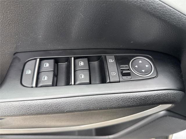 Used 2024 Kia Soul LX w/ Option Group 015 FWD image 24