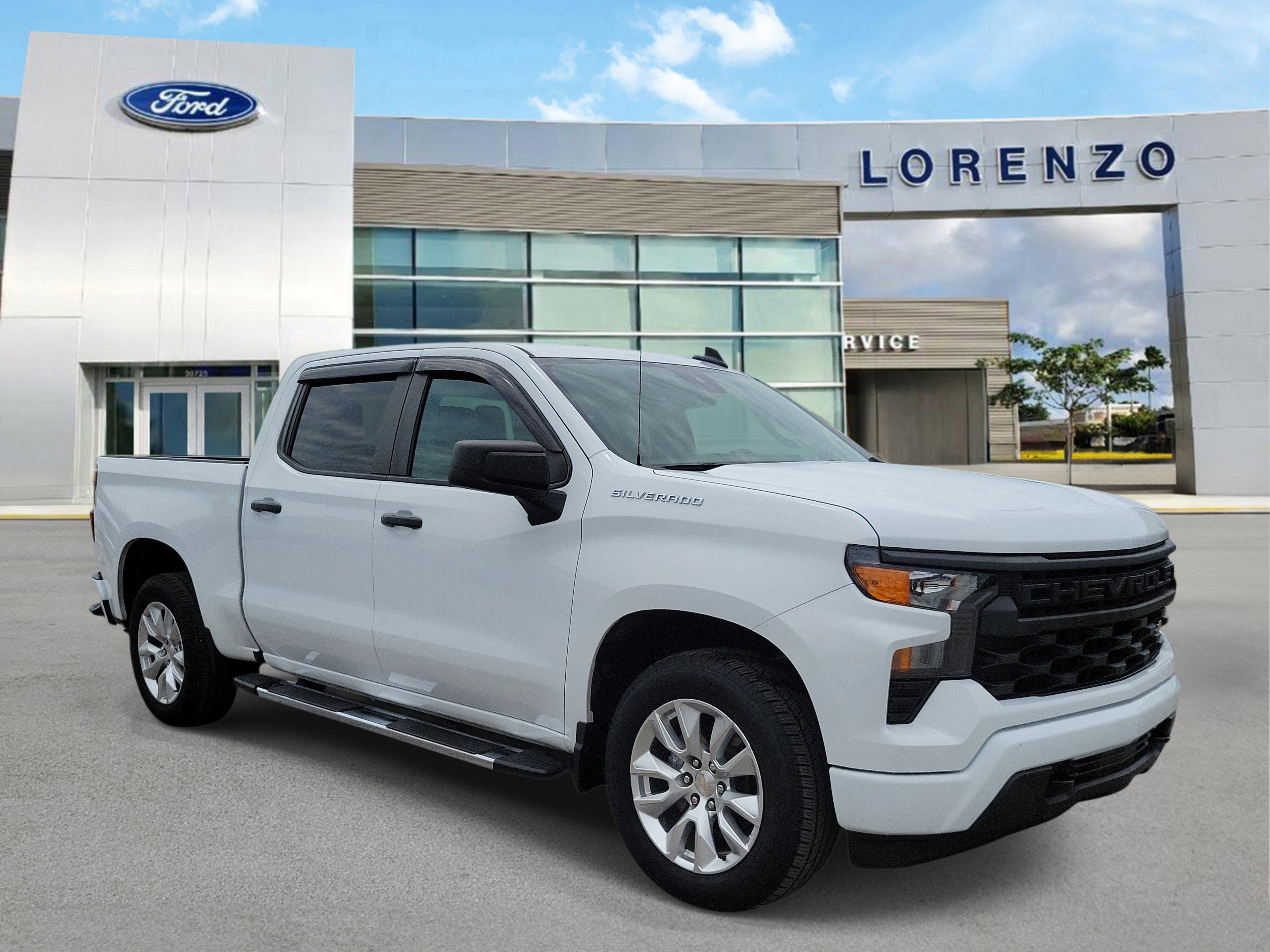 Used 2024 Chevrolet Silverado 1500 Custom RWD image 3