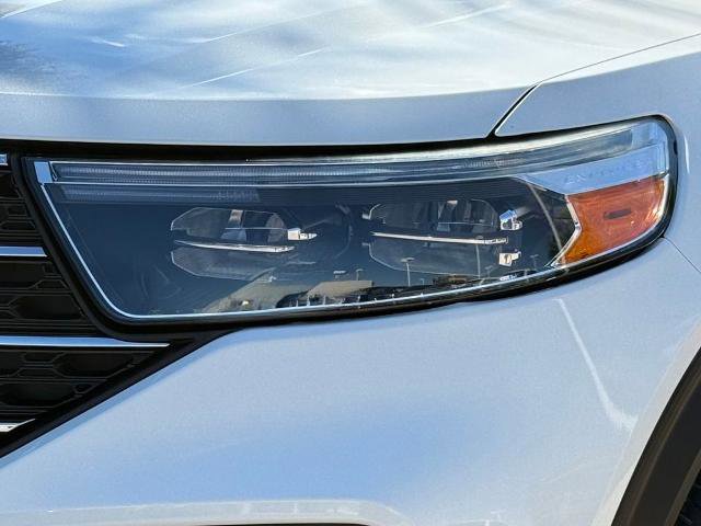 Certified 2022 Ford Explorer XLT w/ Equipment Group 202A image 10