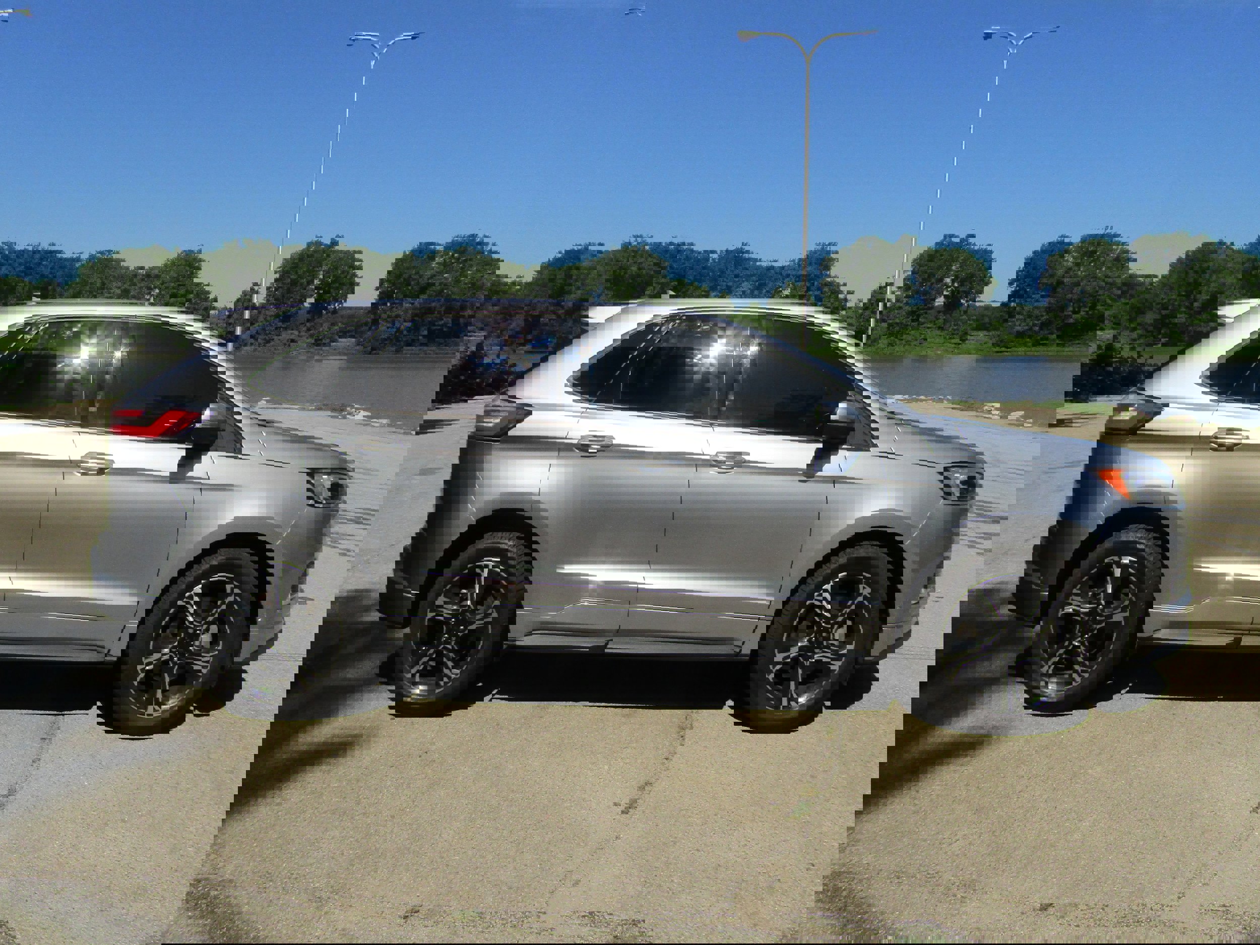 Certified 2022 Ford Edge ST w/ Equipment Group 401A image 7