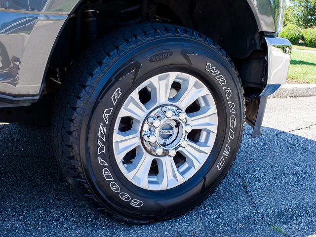 Certified 2020 Ford F250 XL w/ STX Appearance Package AWD/4WD image 8