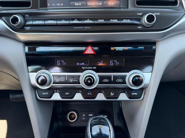 Used 2020 Hyundai Elantra SEL FWD image 14