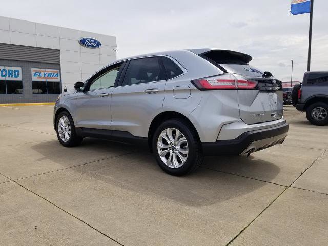Certified 2022 Ford Edge Titanium w/ Equipment Group 301A AWD/4WD image 3
