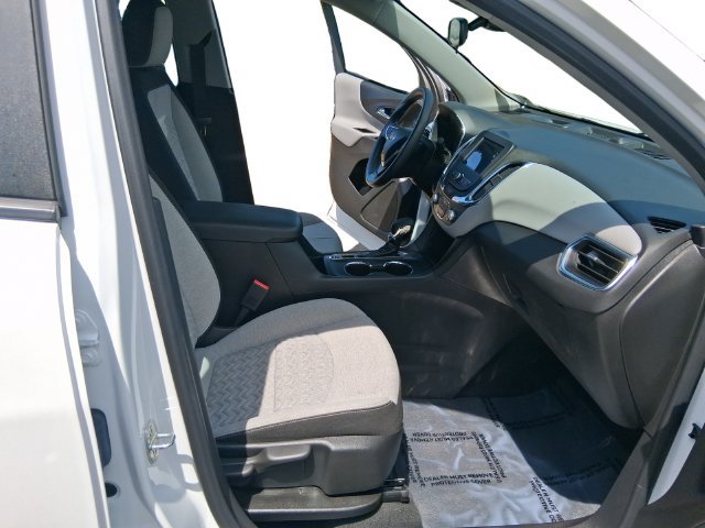 Used 2023 Chevrolet Equinox LS FWD image 17