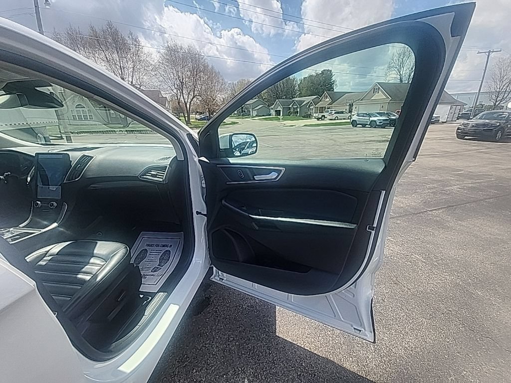 Certified 2024 Ford Edge SEL w/ Convenience Package AWD/4WD image 14