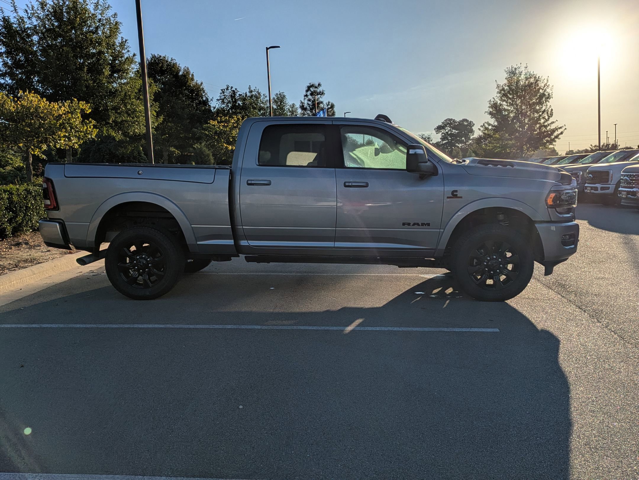 Used 2024 RAM 2500 Limited image 8