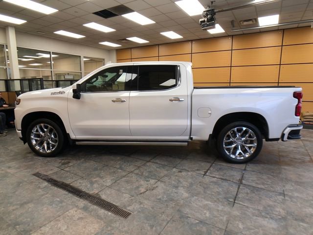 Used 2020 Chevrolet Silverado 1500 High Country w/ Technology Package image 4
