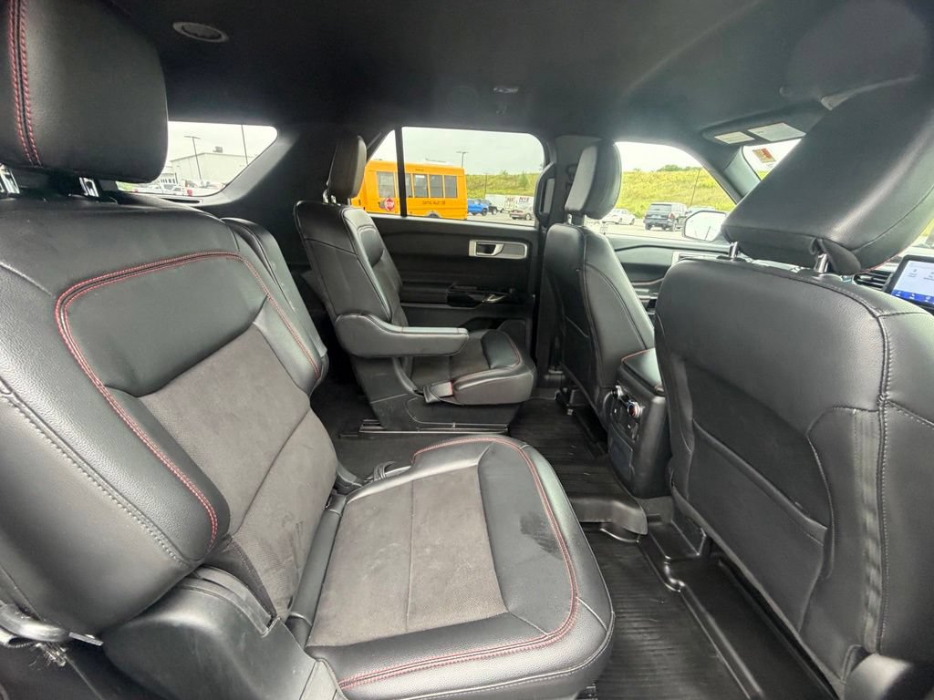 Certified 2023 Ford Explorer ST-Line AWD/4WD image 48