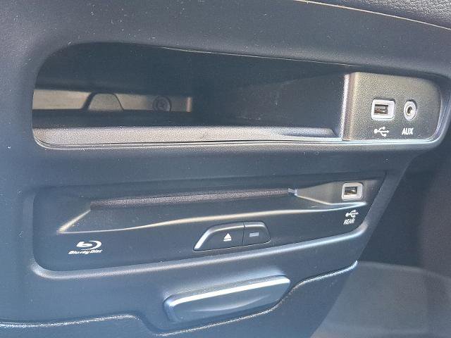 Used 2020 Chrysler Pacifica Limited image 25