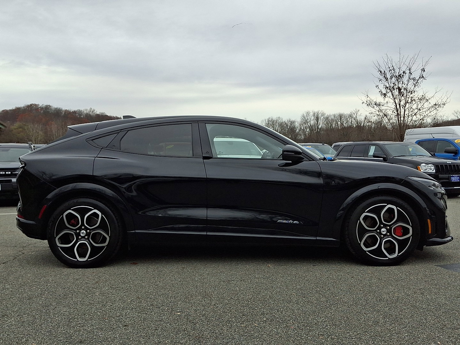 Certified 2022 Ford Mustang Mach-E GT image 9