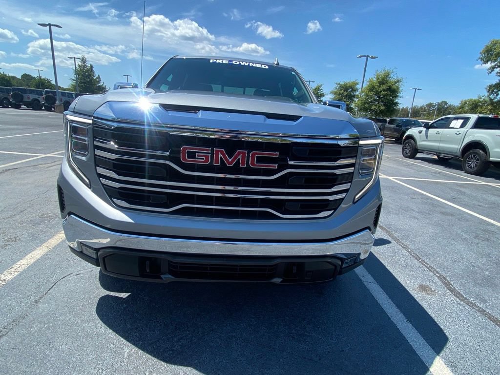 Used 2024 GMC Sierra 1500 SLT w/ SLT Premium Package AWD/4WD image 2