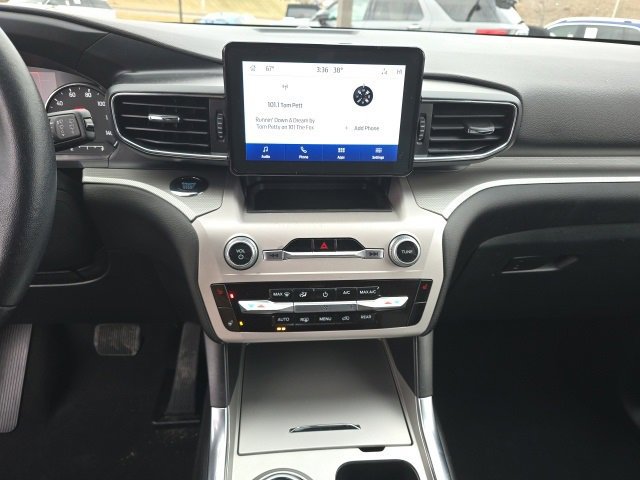 Certified 2023 Ford Explorer XLT w/ Equipment Group 202A image 20