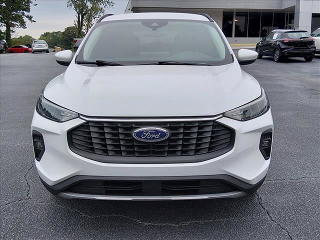 Certified 2023 Ford Escape SE FWD image 9