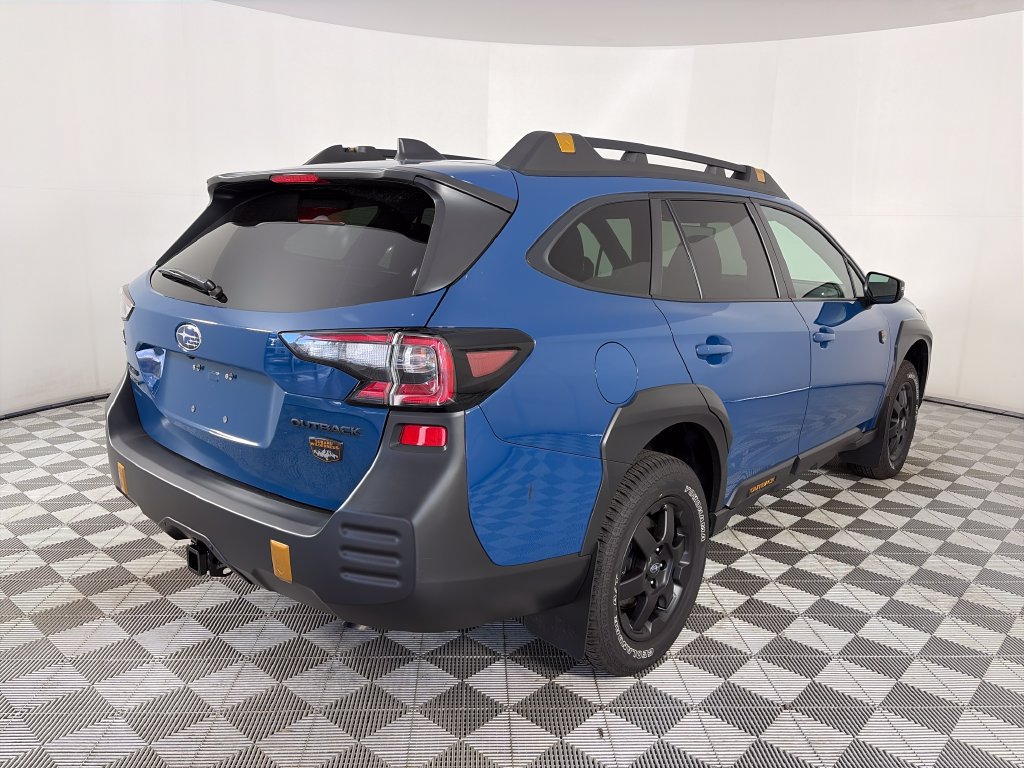 Used 2025 Subaru Outback Wilderness AWD/4WD image 7