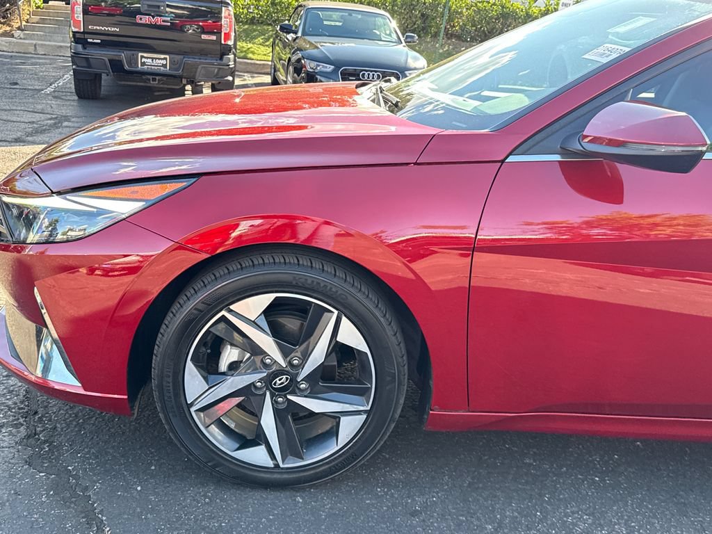 Used 2023 Hyundai Elantra Limited FWD image 35