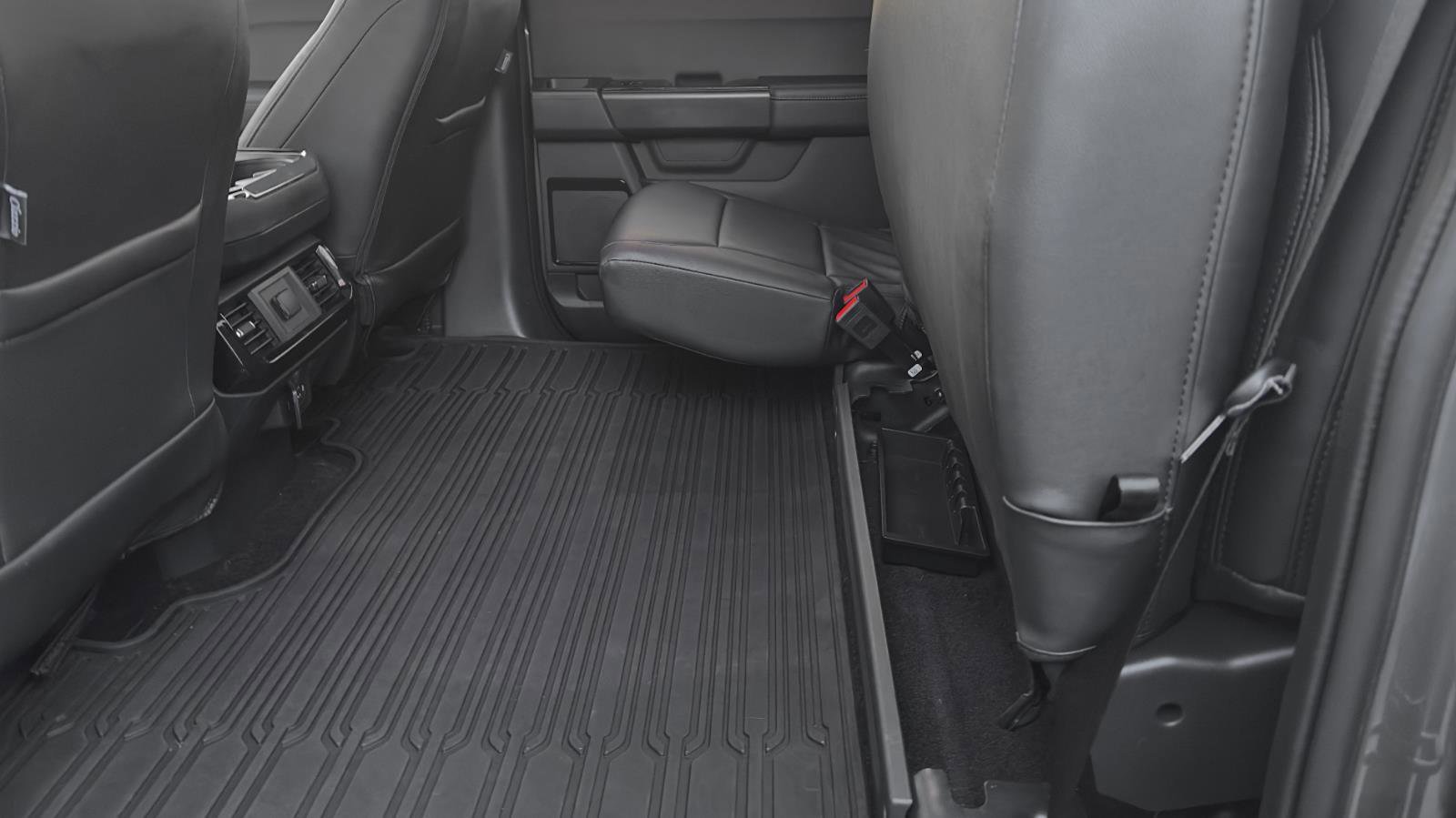 Certified 2022 Ford F150 XL w/ STX Appearance Package image 9