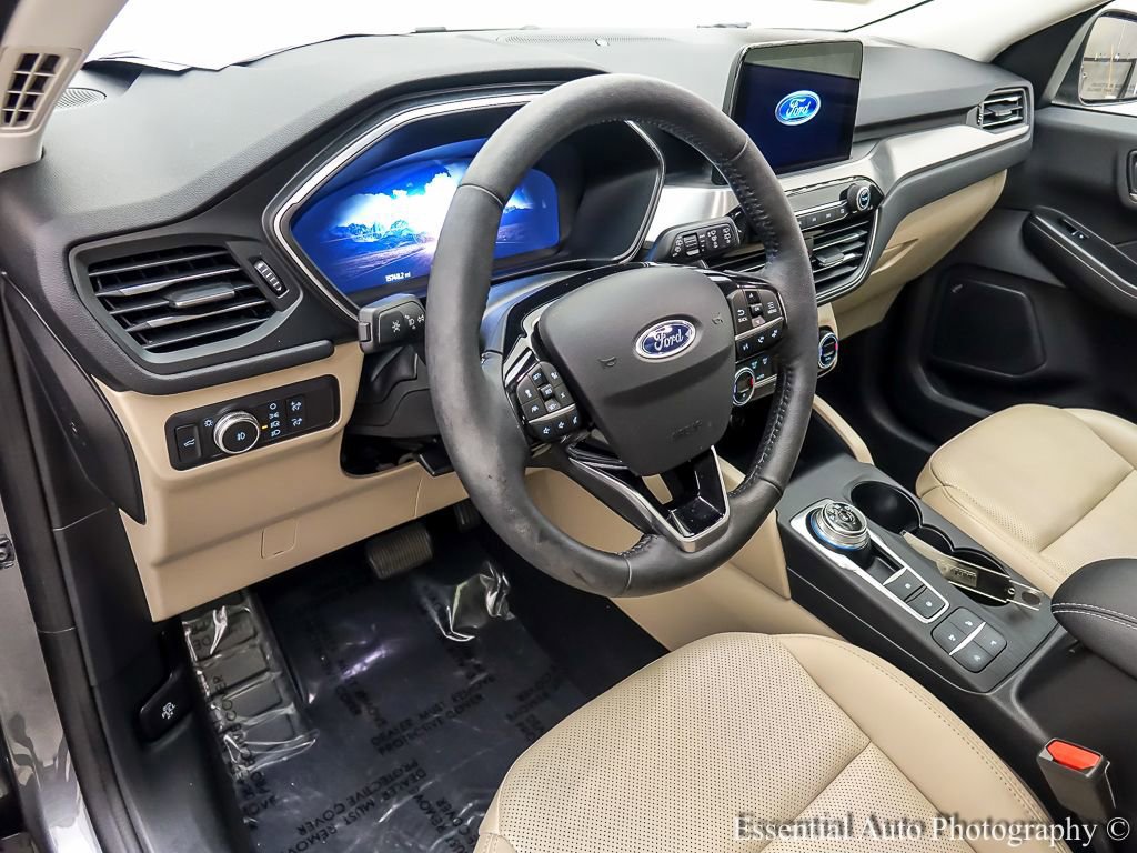 Certified 2021 Ford Escape Titanium w/ Class II Trailer Tow Package image 11