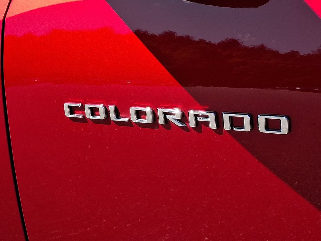 Used 2024 Chevrolet Colorado Z71 w/ Advanced Trailering Package AWD/4WD image 29