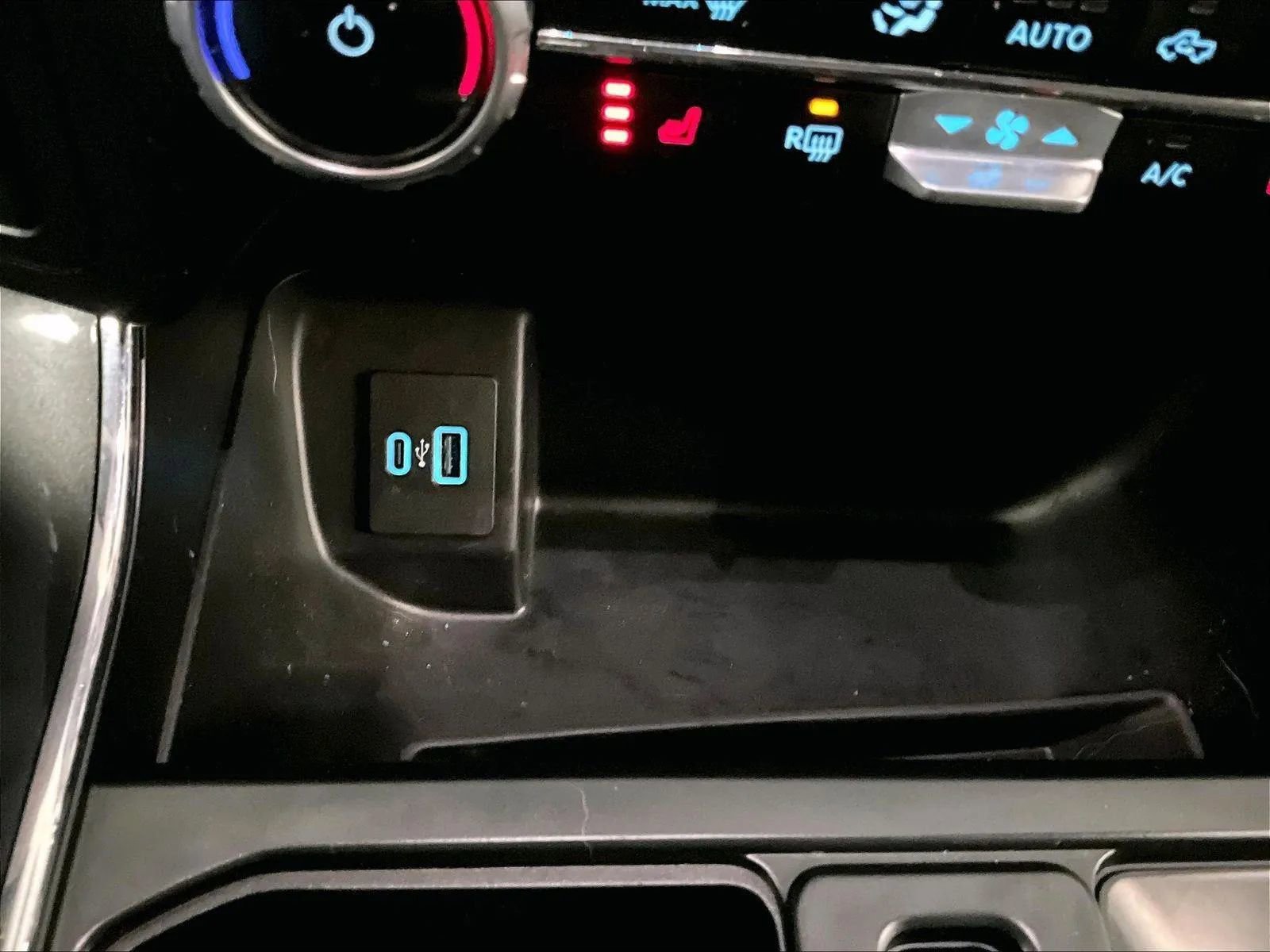 Certified 2023 Ford F150 XLT w/ Equipment Group 302A High image 31