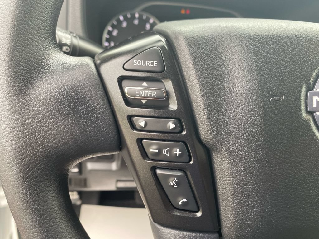 Used 2024 Nissan Frontier SV AWD/4WD image 39