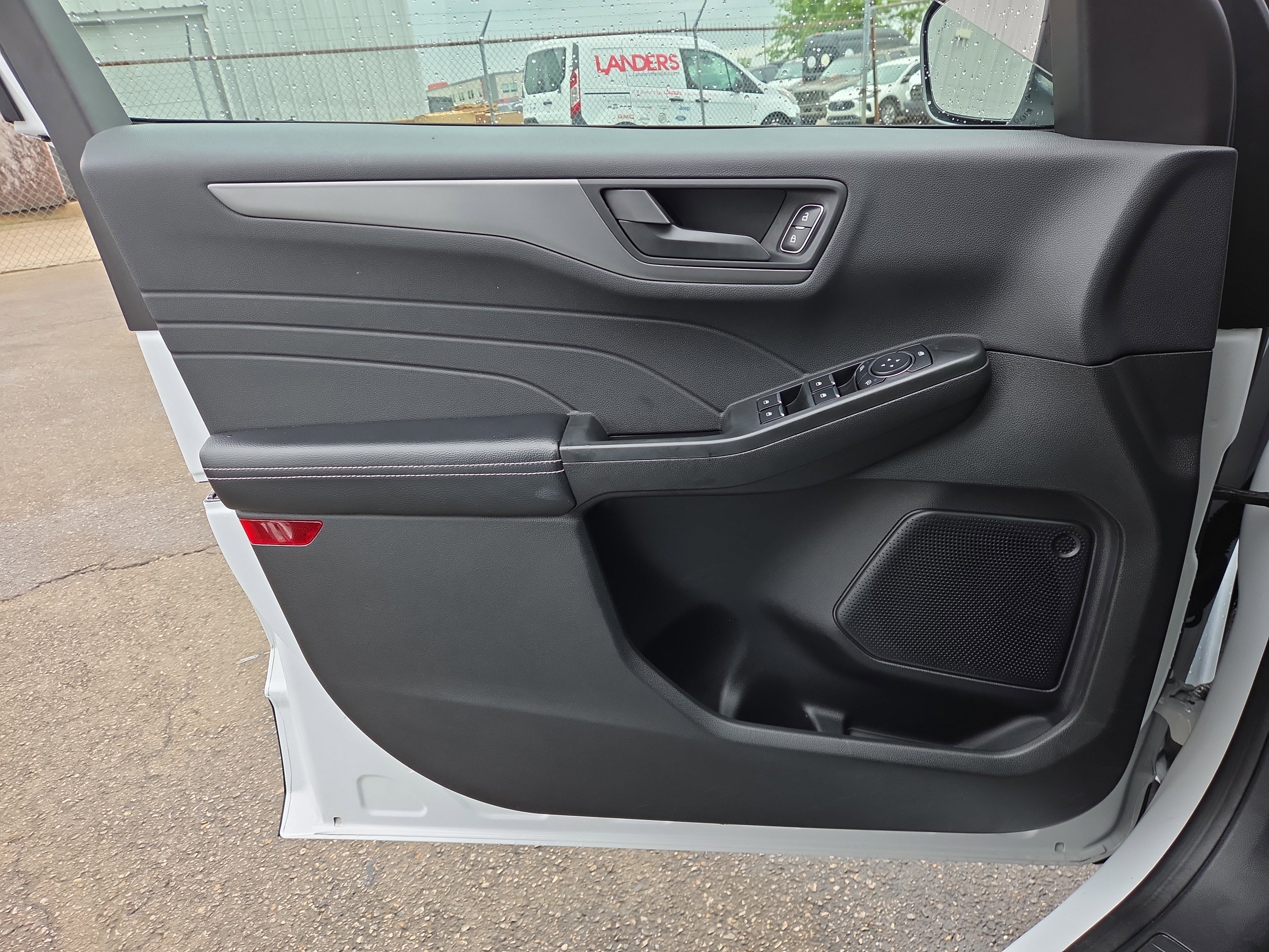 Certified 2023 Ford Escape Active FWD image 17