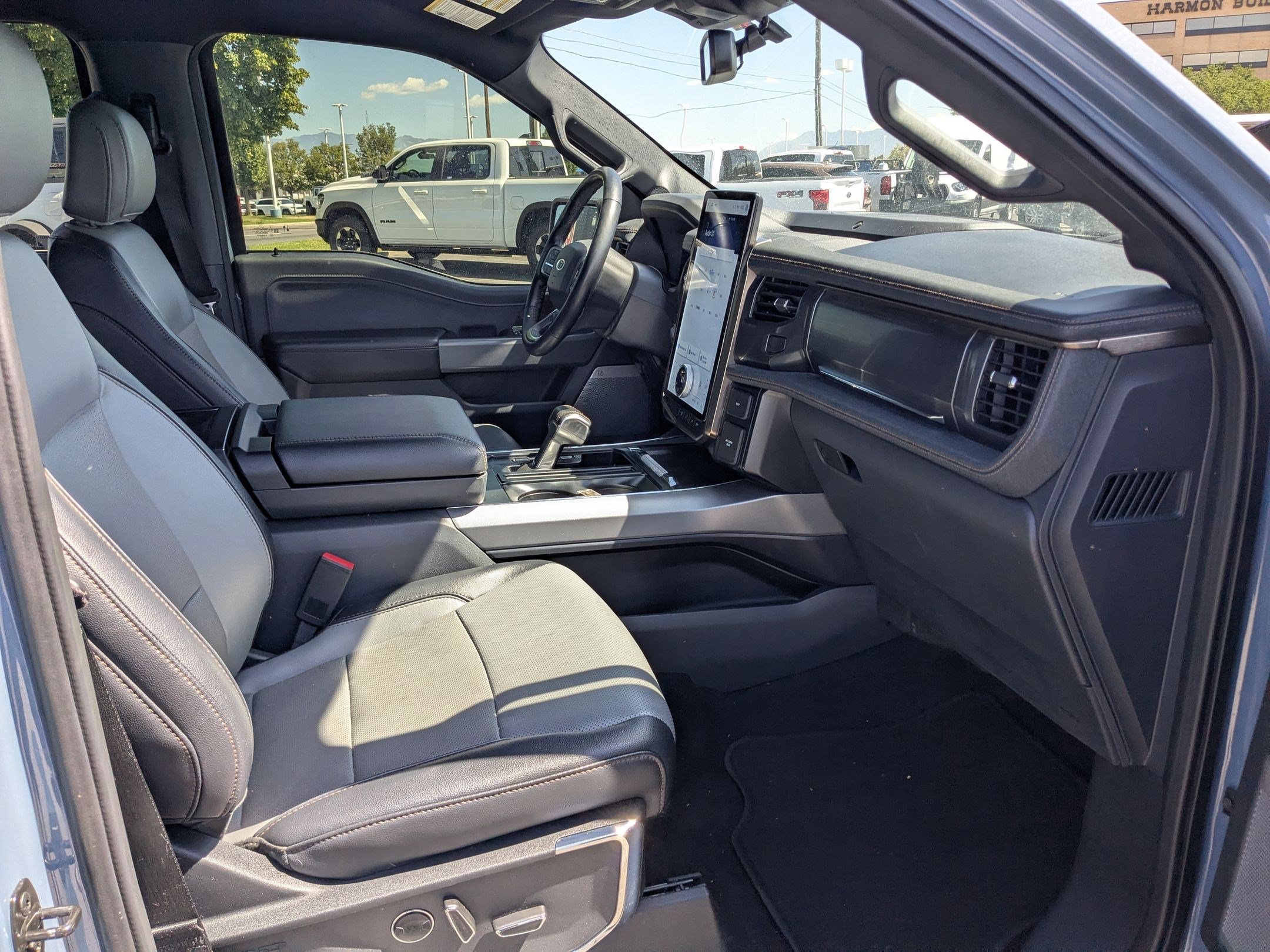 Certified 2023 Ford F150 Lightning Lariat AWD/4WD image 34