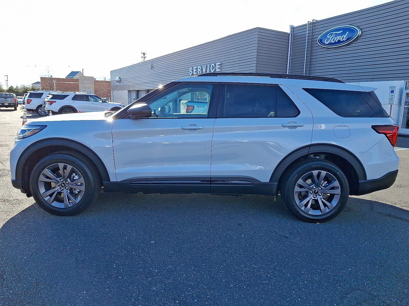 Certified 2026 Ford Explorer Active w/ Active Comfort Package image 9
